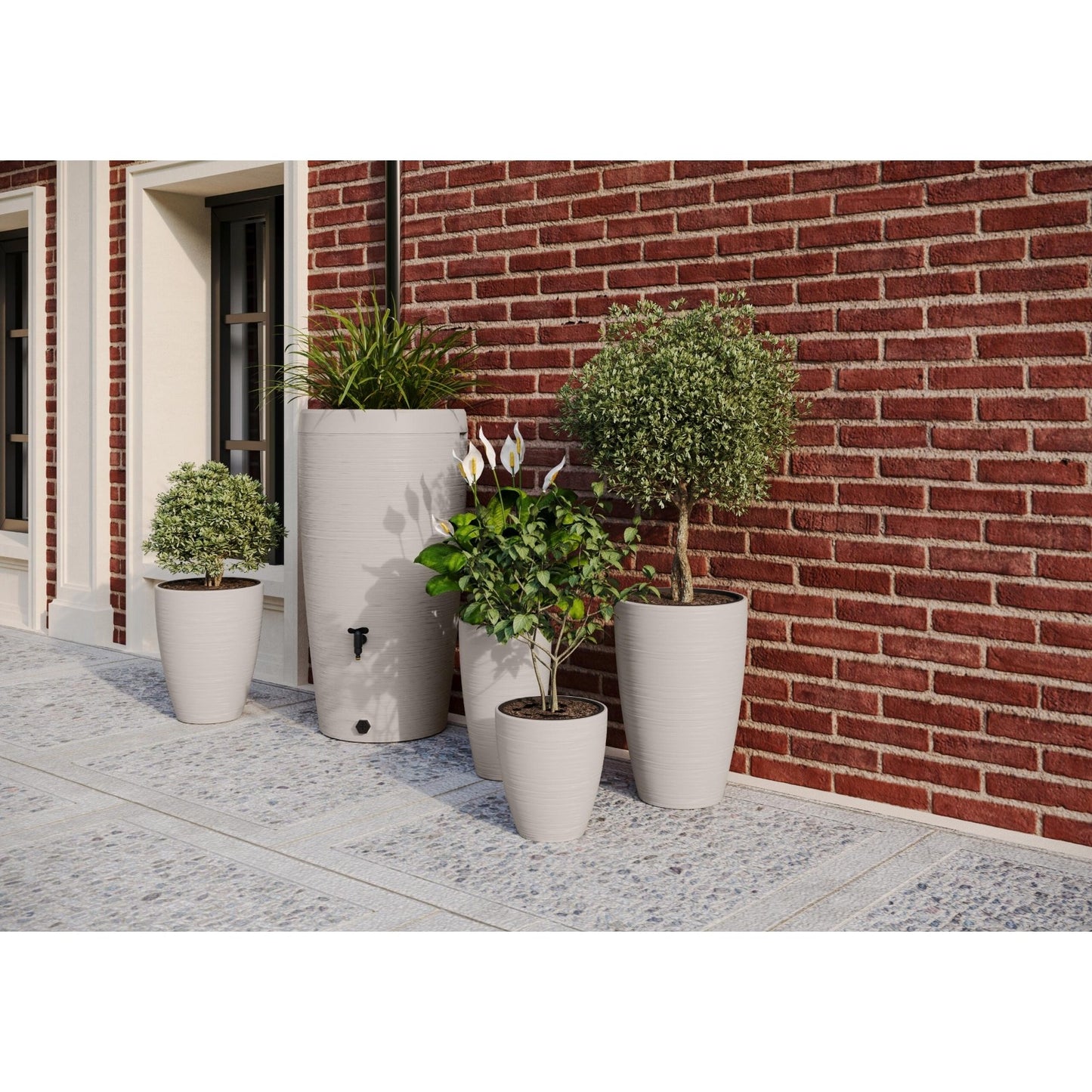 Regenwasserspeicher für Garten mit Pflanzgefäß